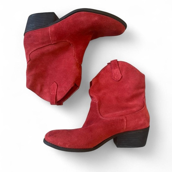 White Mountain Shoes - Red western Suede Ankle Boots